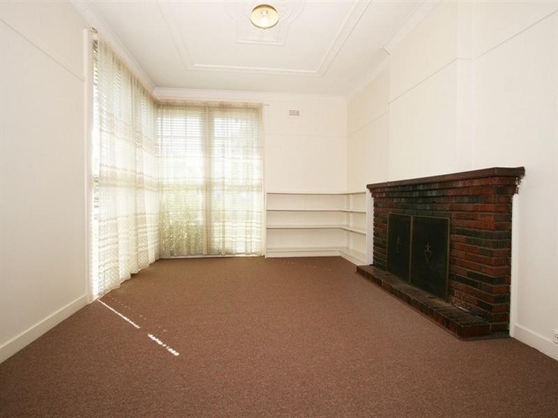 50 Hewish Road, Croydon VIC 3136