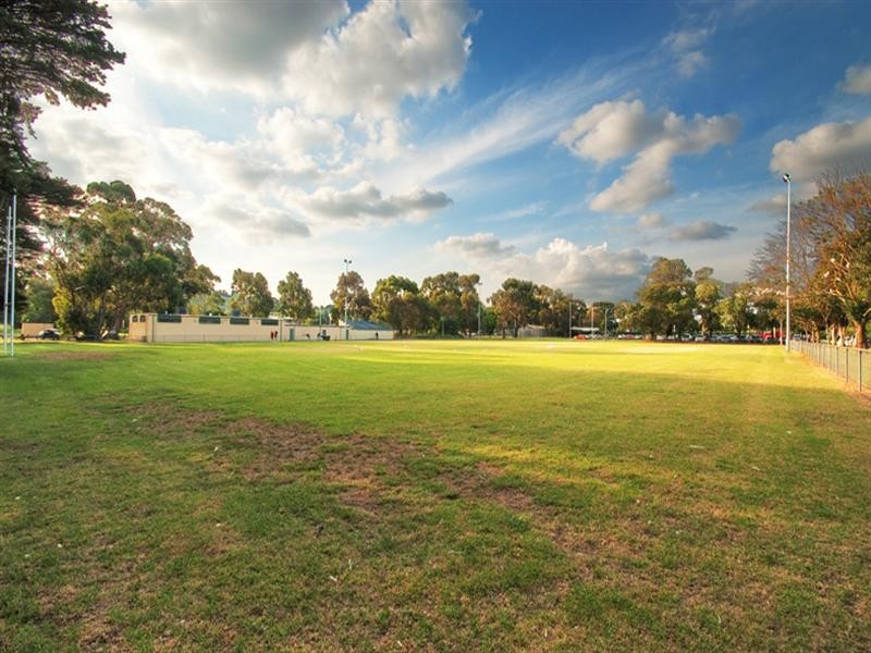 Unit 9/4 SPRINGFIELD Avenue, Croydon VIC 3136