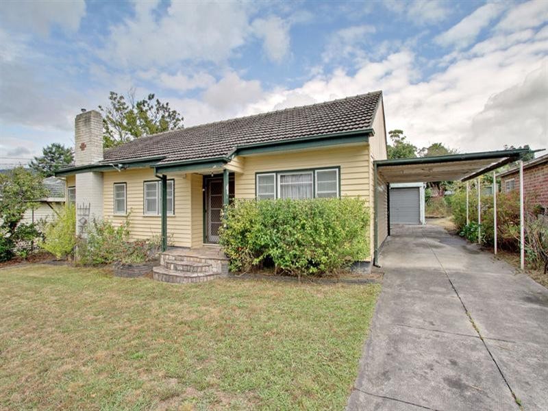 10 DERBY Road, Kilsyth VIC 3137