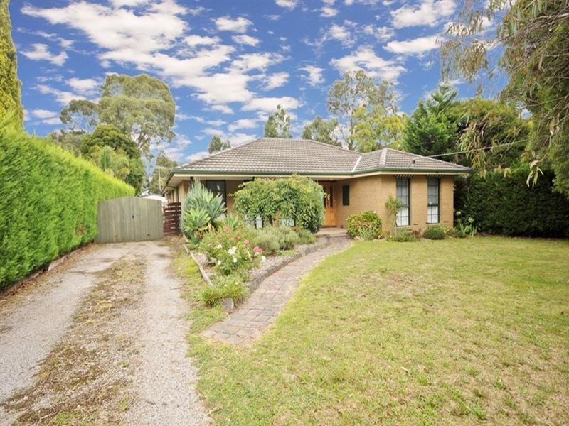 9 Larissa Court, Croydon VIC 3136