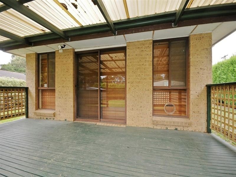 9 Larissa Court, Croydon VIC 3136