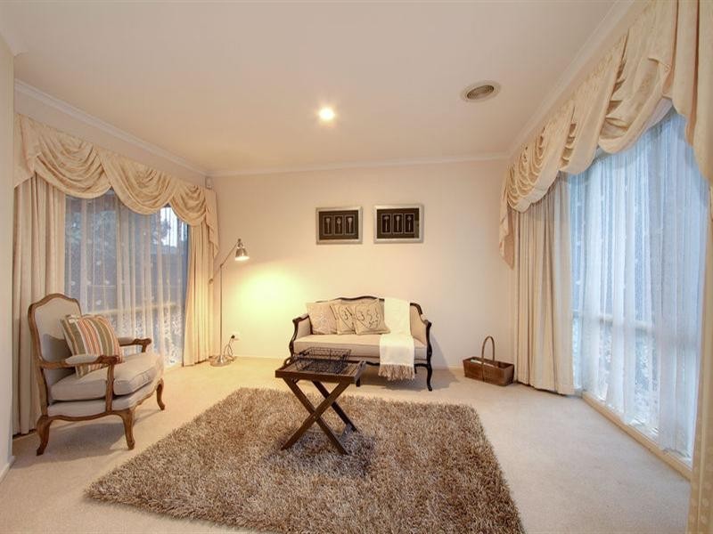 6 Yolanda Court, Kilsyth VIC 3137