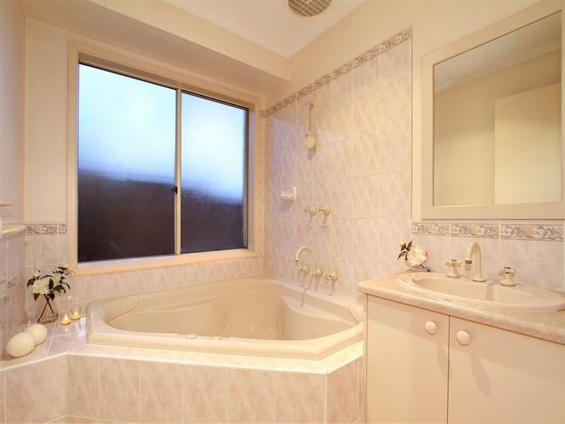 6 Yolanda Court, Kilsyth VIC 3137