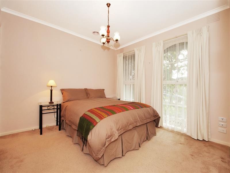 80 COUNTRY CLUB Drive, Chirnside Park VIC 3116