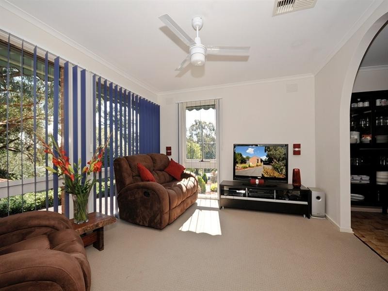 12 BLACKFRIARS Lane, Chirnside Park VIC 3116