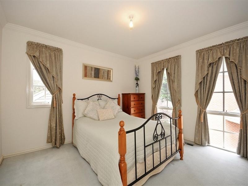 3/11-13 ROSS Road, Croydon VIC 3136