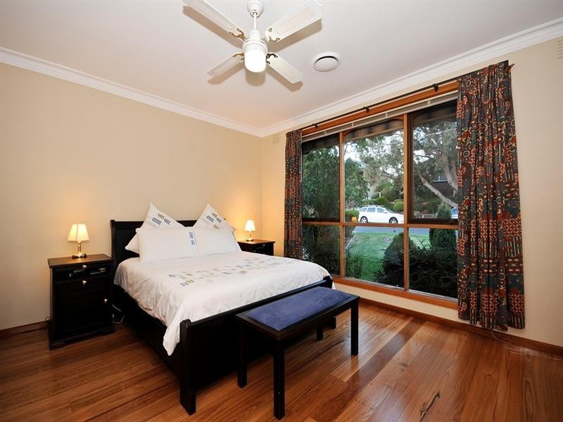 2 MERIDIAN Court, Mooroolbark VIC 3138