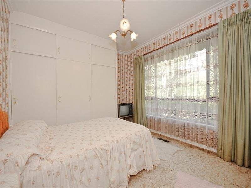 35 Lincoln Road, Croydon VIC 3136