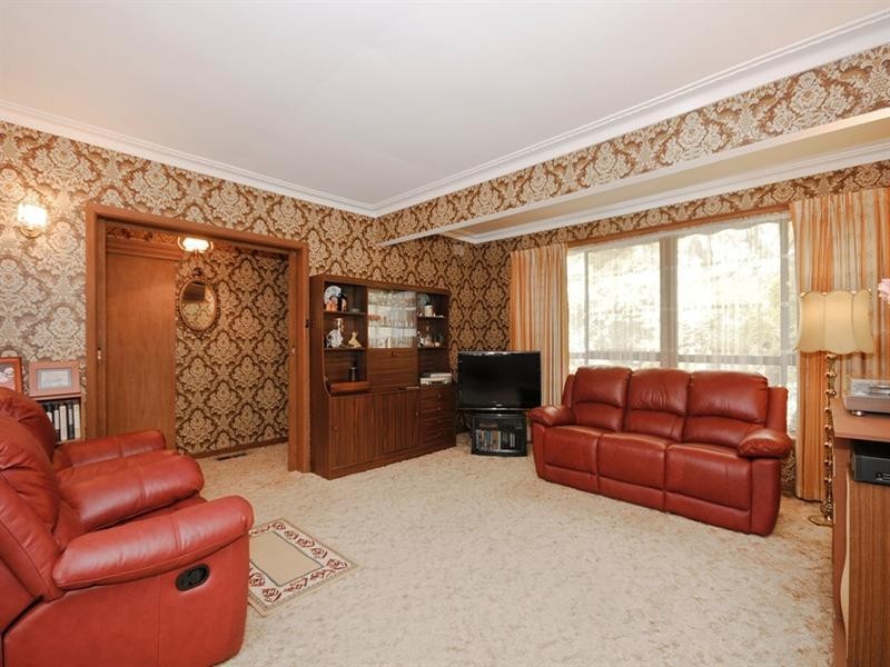 35 Lincoln Road, Croydon VIC 3136