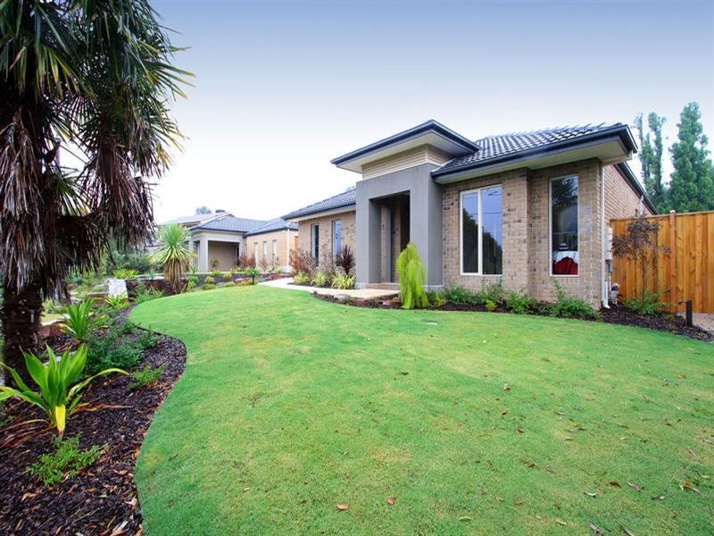 Unit 4, 39 CROSSMAN Drive, Croydon Hills VIC 3136