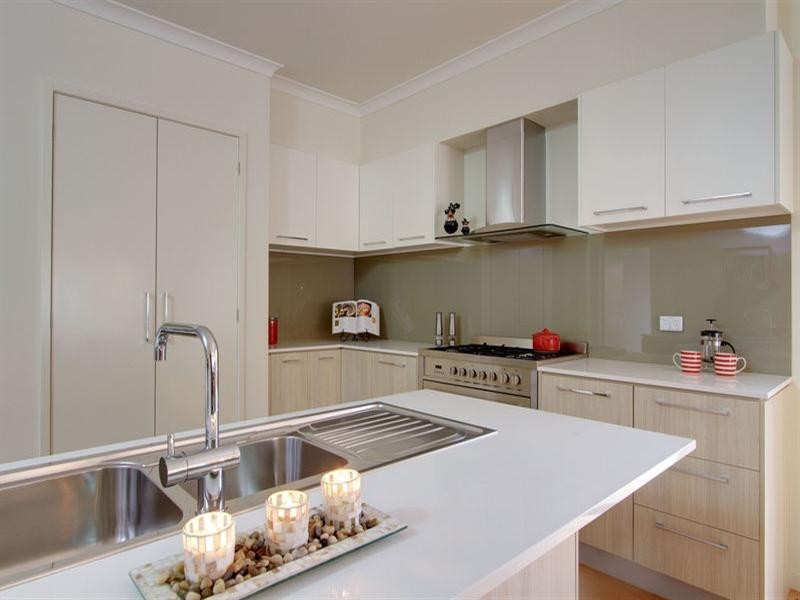 Unit 4, 39 CROSSMAN Drive, Croydon Hills VIC 3136