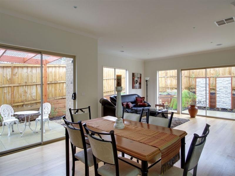 Unit 4, 39 CROSSMAN Drive, Croydon Hills VIC 3136