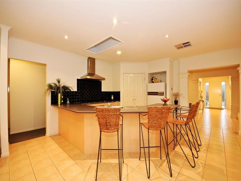 7 LEAHE Way, Chirnside Park VIC 3116