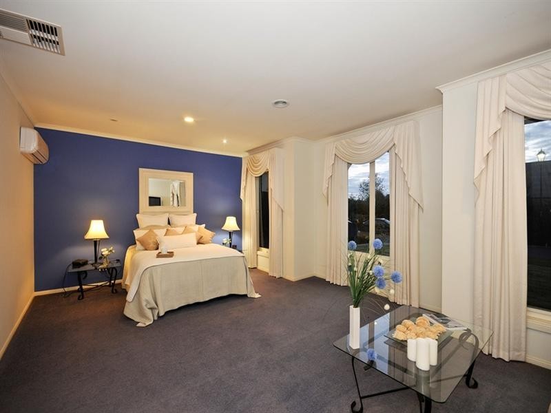 7 LEAHE Way, Chirnside Park VIC 3116
