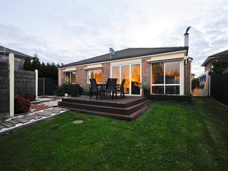 7 LEAHE Way, Chirnside Park VIC 3116