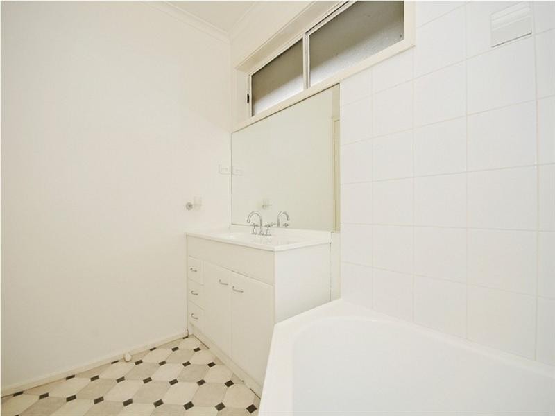 15 McDermott Avenue, Mooroolbark VIC 3138