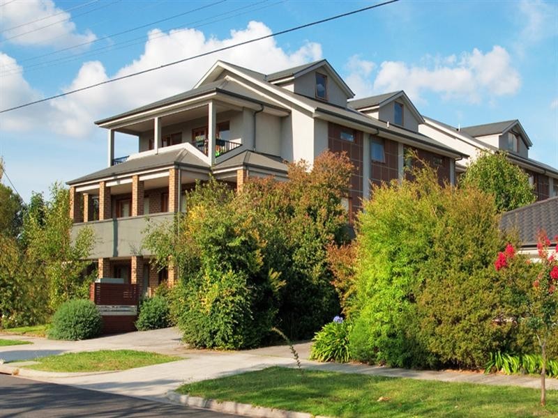 9/4 Springfield Avenue, Croydon VIC 3136