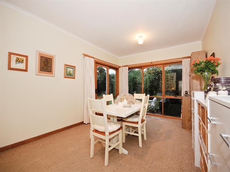 15 NIEL Street, Croydon VIC 3136