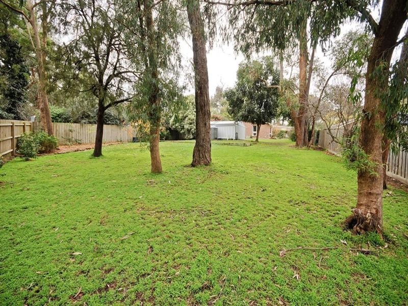 14 MITCHELL Road, Lilydale VIC 3140