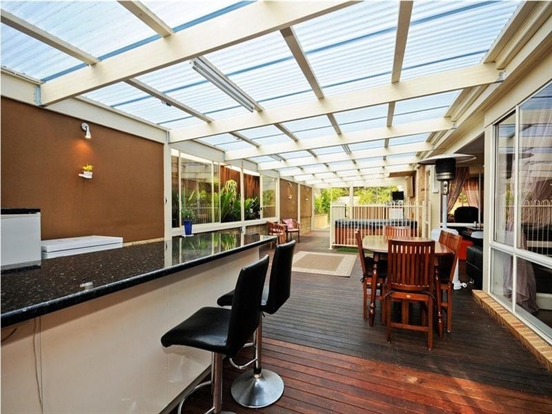 8 Paula Way, Chirnside Park VIC 3116