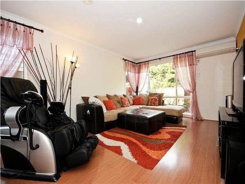 8 Paula Way, Chirnside Park VIC 3116