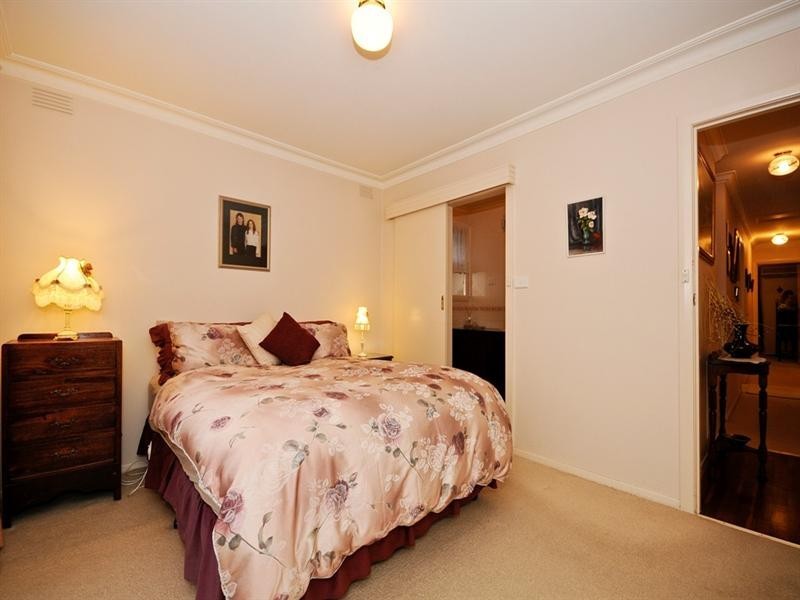 274 CAMBRIDGE Road, Kilsyth VIC 3137