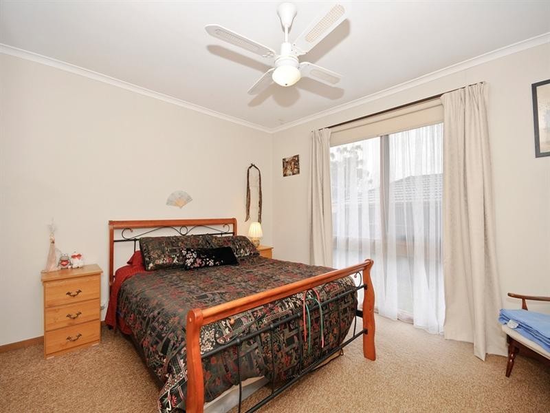 UNIT 1/ 2 STARCROSS Avenue, Croydon VIC 3136