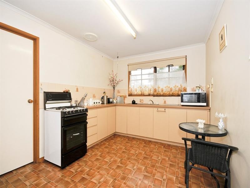 UNIT 1/ 2 STARCROSS Avenue, Croydon VIC 3136