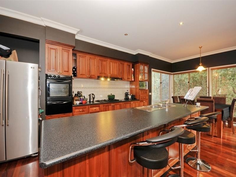 31 PAULA Way, Chirnside Park VIC 3116