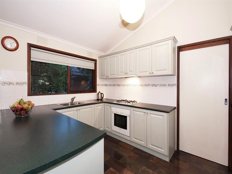 70 NEUPARTH Road, Croydon North VIC 3136