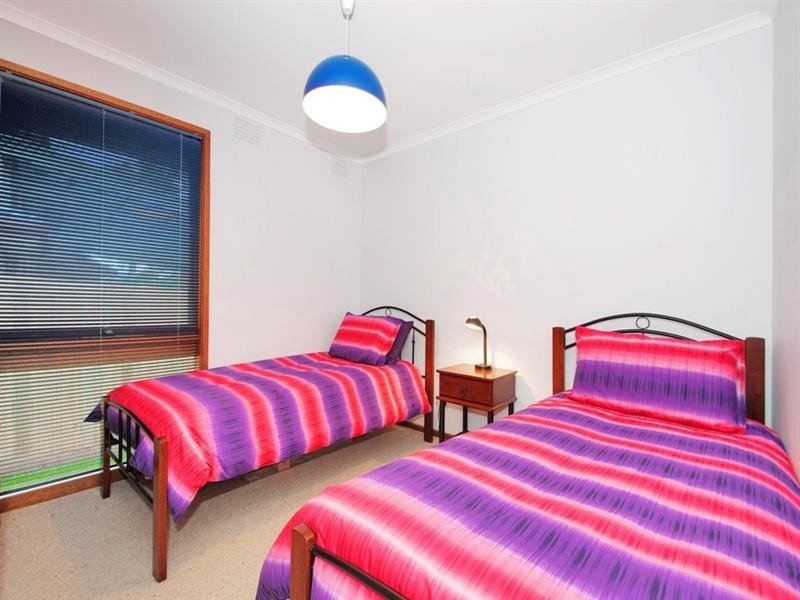 70 NEUPARTH Road, Croydon North VIC 3136