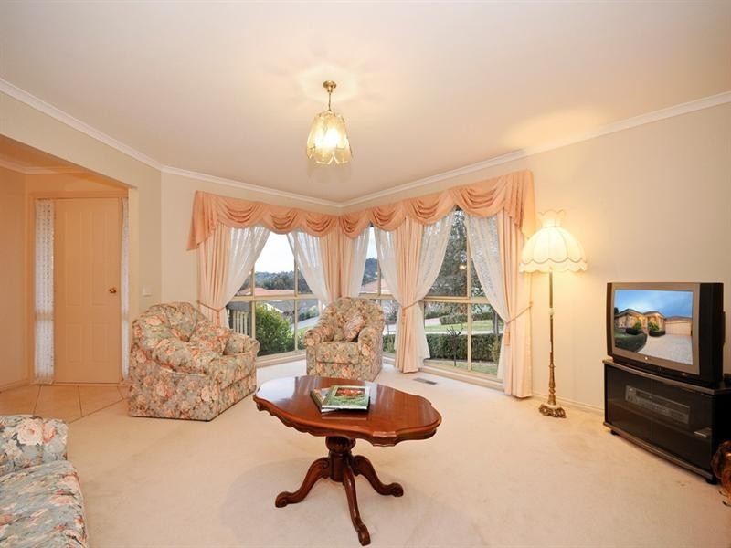 35 CLEARWATER Drive, Lilydale VIC 3140