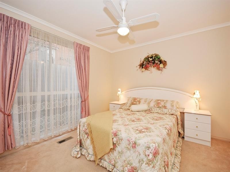 35 CLEARWATER Drive, Lilydale VIC 3140