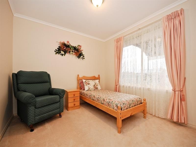 35 CLEARWATER Drive, Lilydale VIC 3140