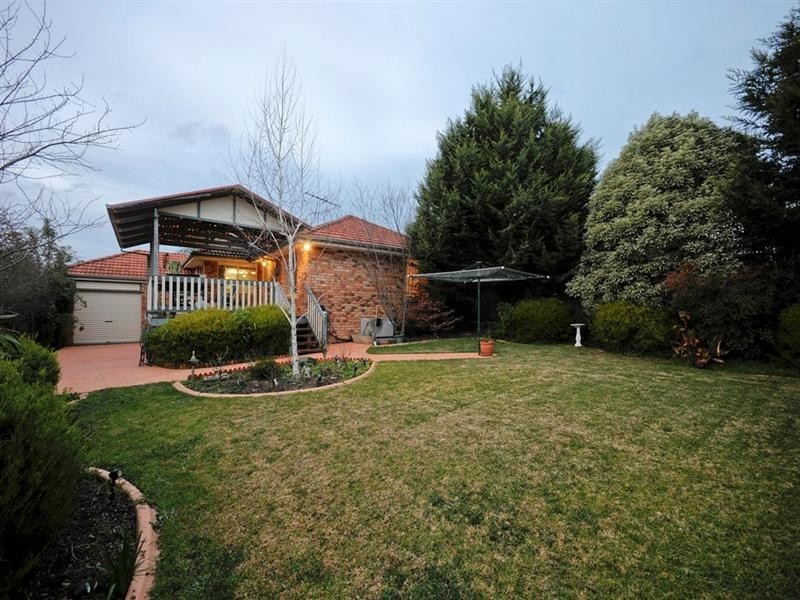 35 CLEARWATER Drive, Lilydale VIC 3140