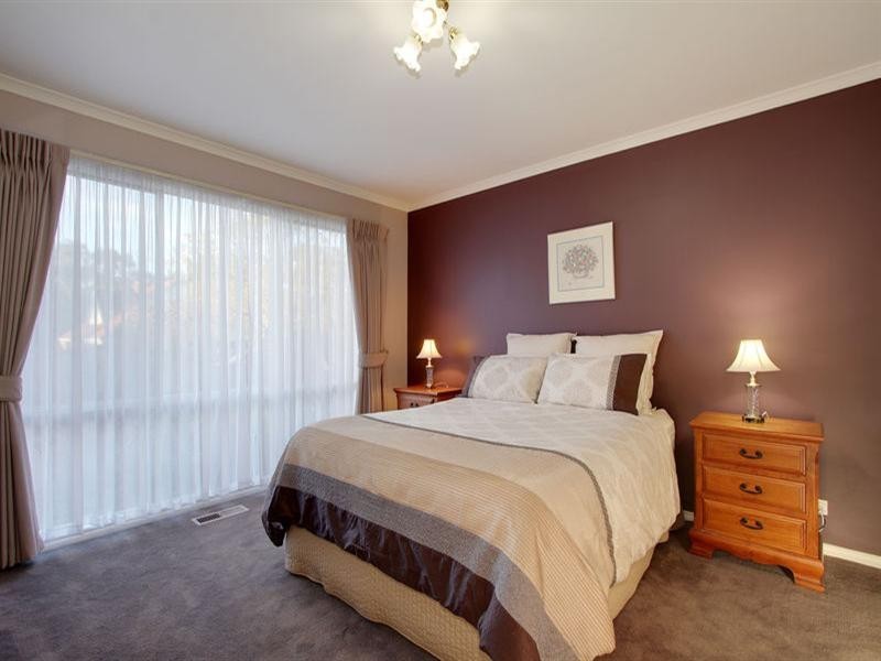 3 BENJAMIN Chase, Mooroolbark VIC 3138