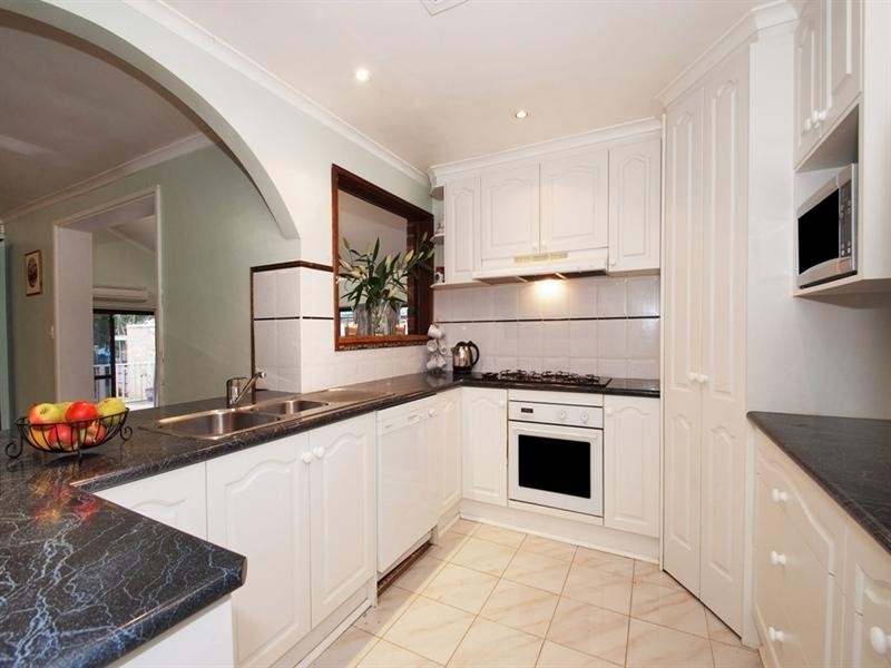 39 TERRIGAL Crescent, Kilsyth VIC 3137