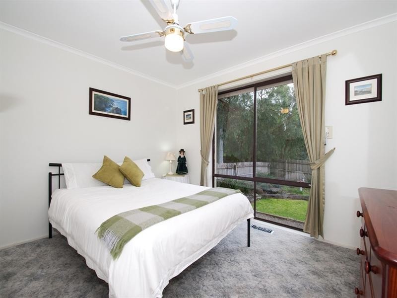 39 TERRIGAL Crescent, Kilsyth VIC 3137