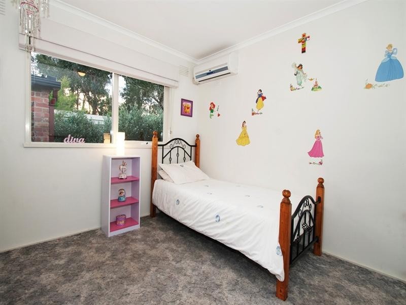 39 TERRIGAL Crescent, Kilsyth VIC 3137