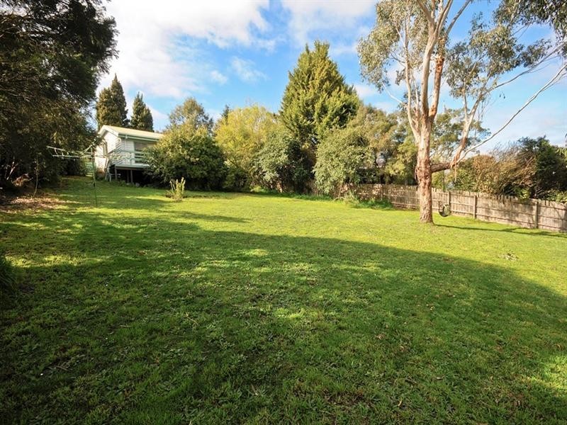 81 MEADOWGATE Drive, Chirnside Park VIC 3116
