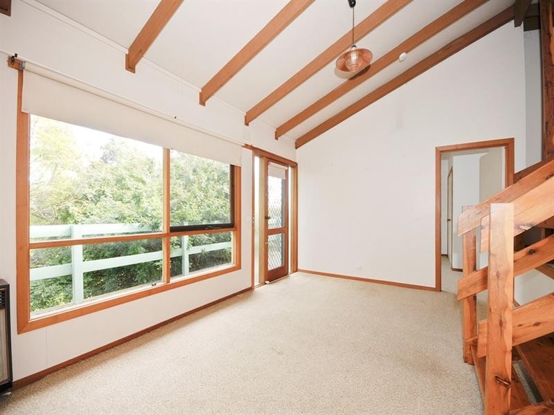 81 MEADOWGATE Drive, Chirnside Park VIC 3116