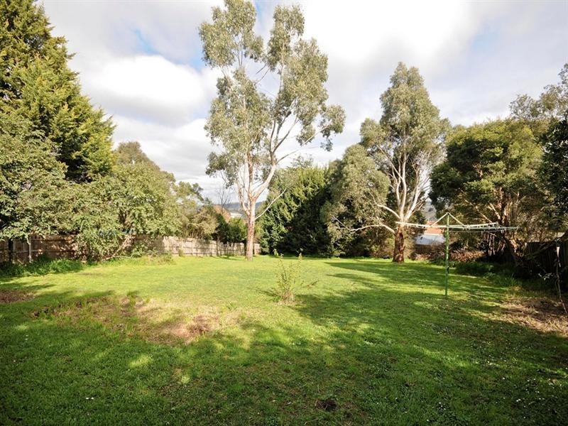 81 MEADOWGATE Drive, Chirnside Park VIC 3116