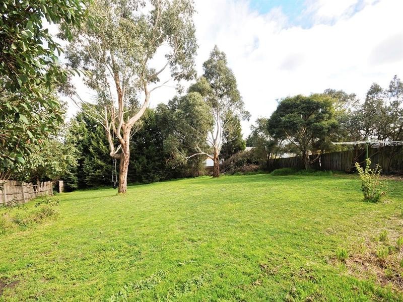 81 MEADOWGATE Drive, Chirnside Park VIC 3116