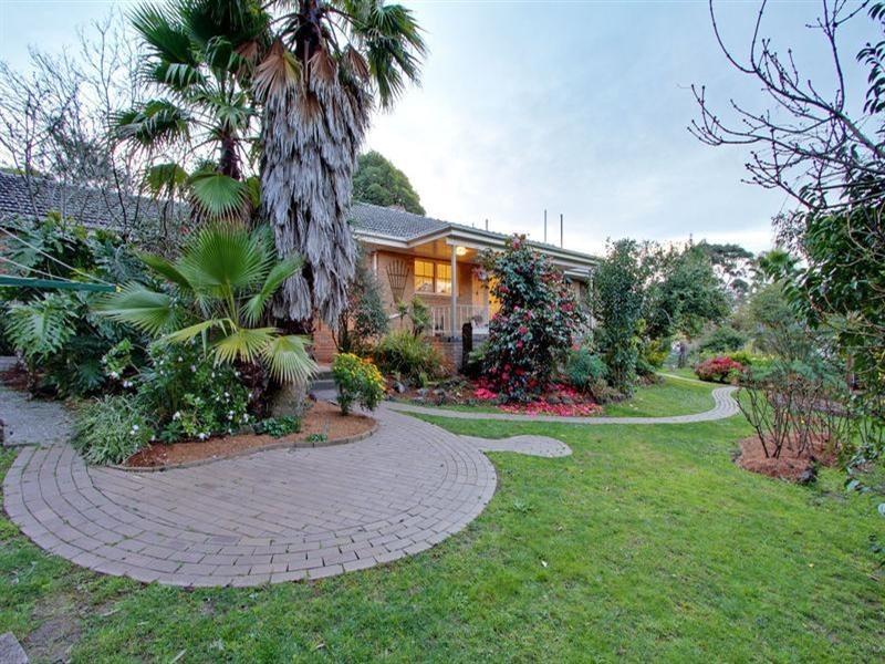 1 KIRRA Court, Croydon VIC 3136