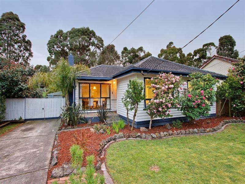 52 KINCUMBER Drive, Croydon VIC 3136