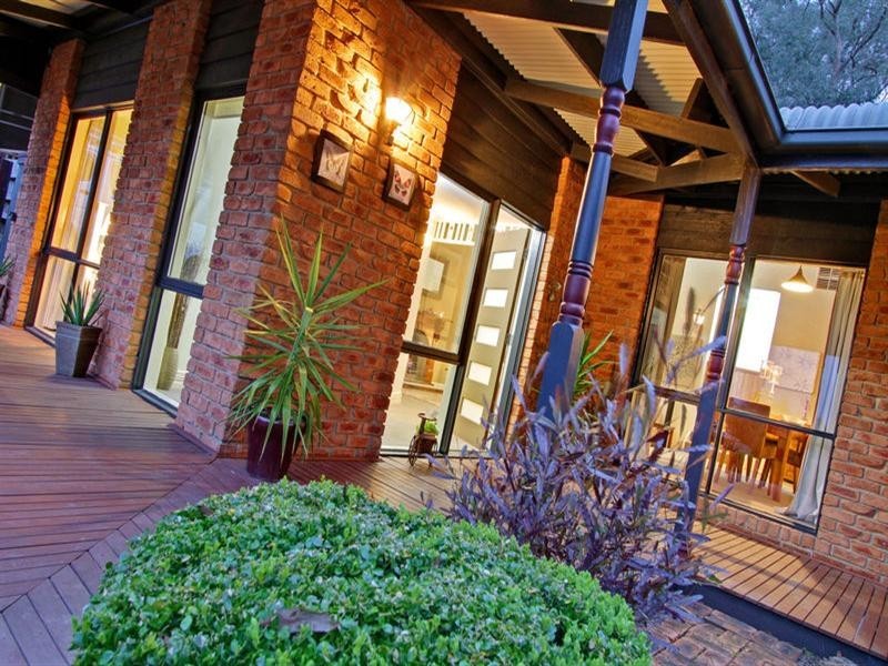 9 WAYCOTT Way, Mount Evelyn VIC 3796