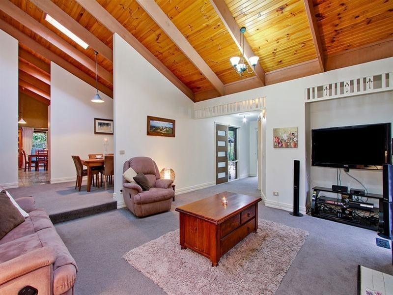 9 WAYCOTT Way, Mount Evelyn VIC 3796