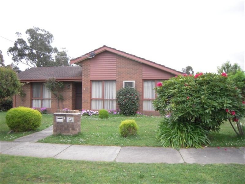 1/1-3 Leigh Road, Croydon VIC 3136