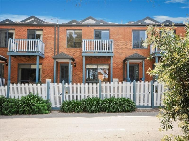 5/2-4 Sandgate Avenue, Croydon Hills VIC 3136