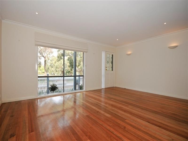 5/2-4 Sandgate Avenue, Croydon Hills VIC 3136